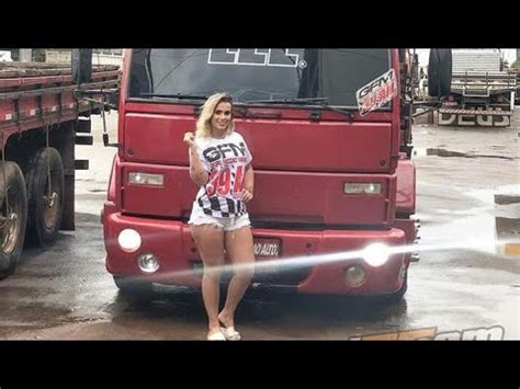 Caminhoneira Tal da loira video porno .